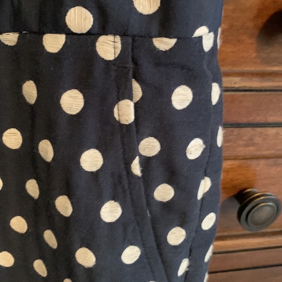 Banana Republic women’s pants. Size 14. - Picture 4 of 7